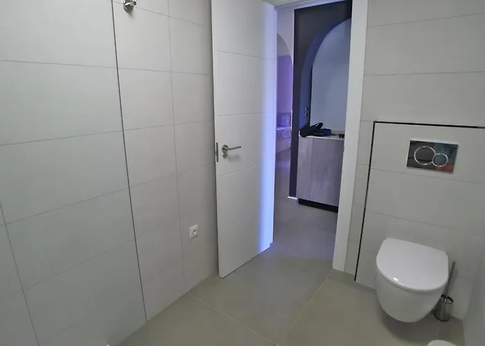 R1358 La Hacienda 10 A Nerja